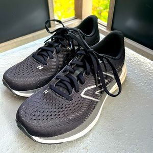 New Balance Fresh Foam 860 x Running Shoes~Women’s size 8~Near Pristine!